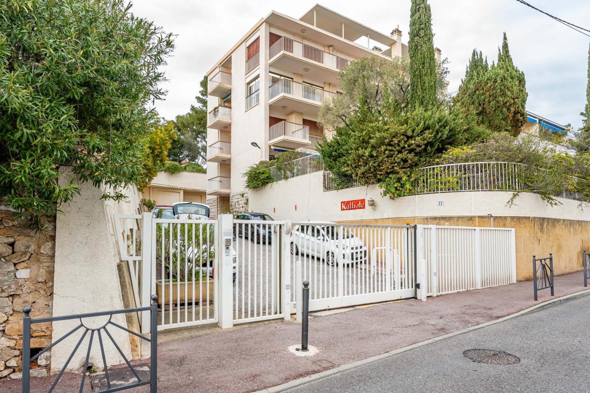 Apartment Le Kalliste Par Dodo A